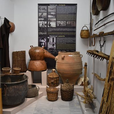 Laografiko Neapolis 5 - Foto apo site tou